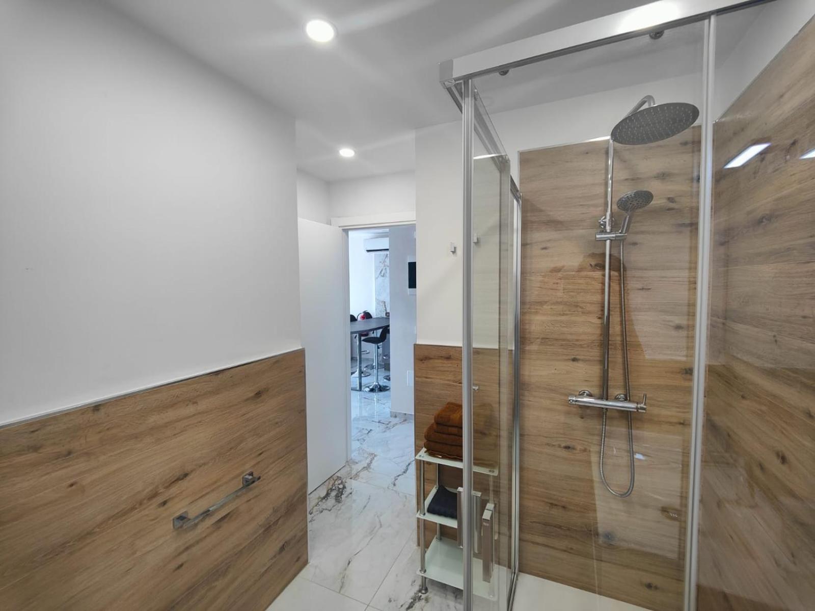 Flore Residence Адехе Экстерьер фото